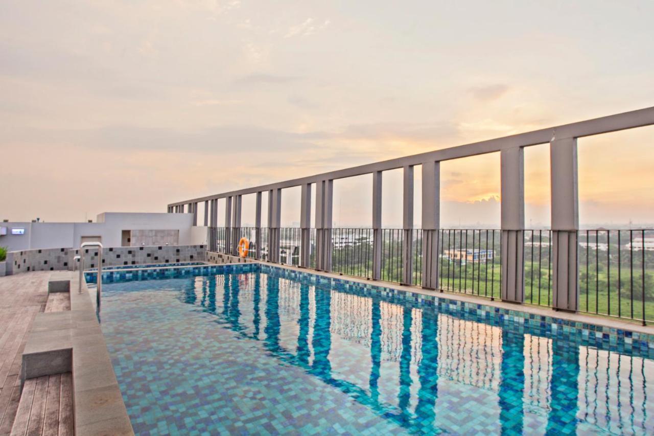 Swiss-Belinn Cikarang Ngoại thất bức ảnh