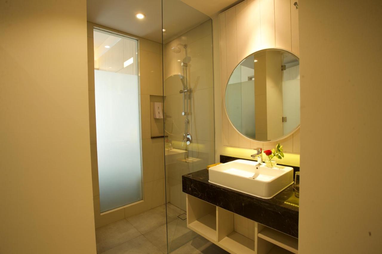 Swiss-Belinn Cikarang Ngoại thất bức ảnh