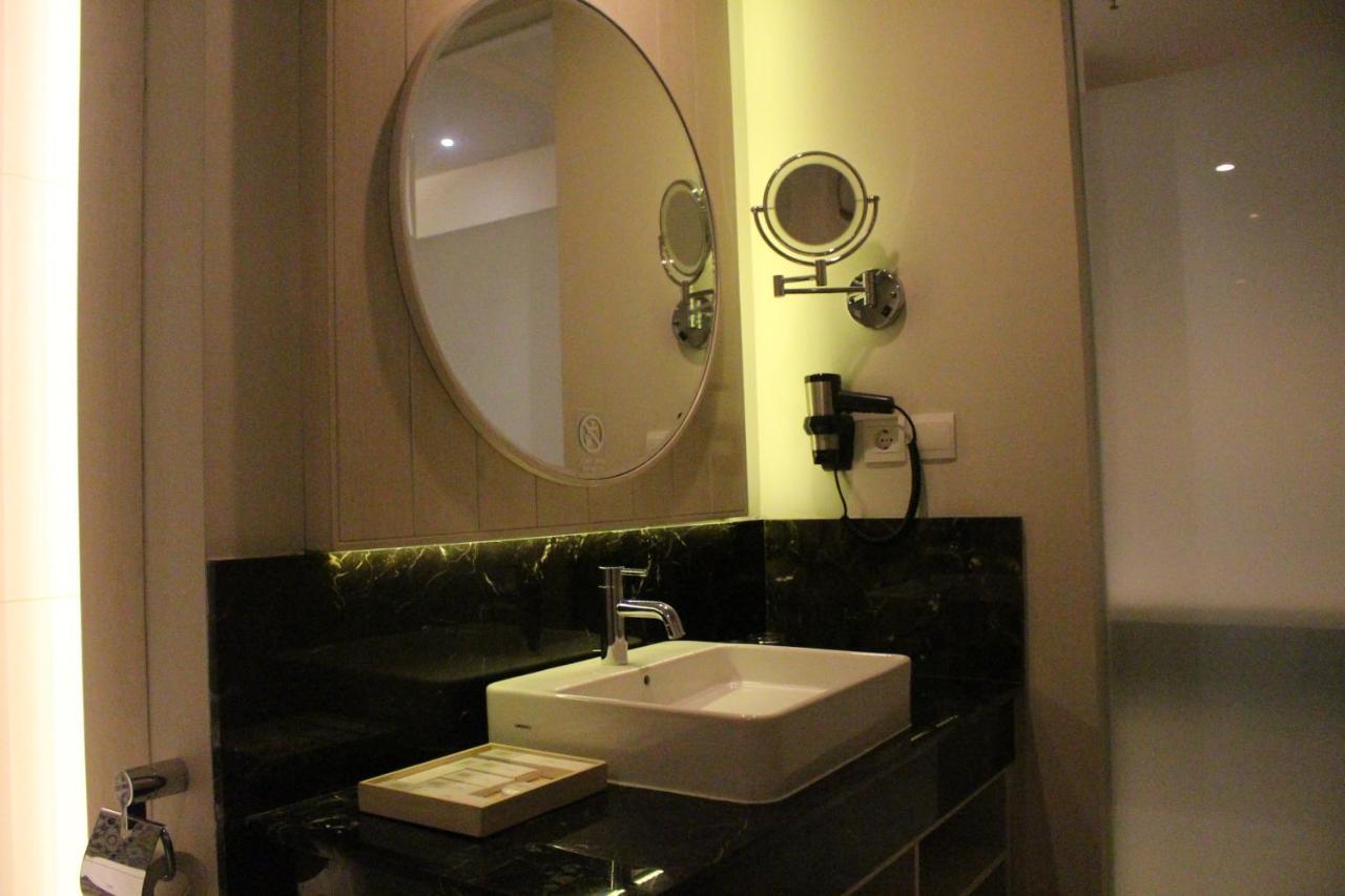 Swiss-Belinn Cikarang Ngoại thất bức ảnh