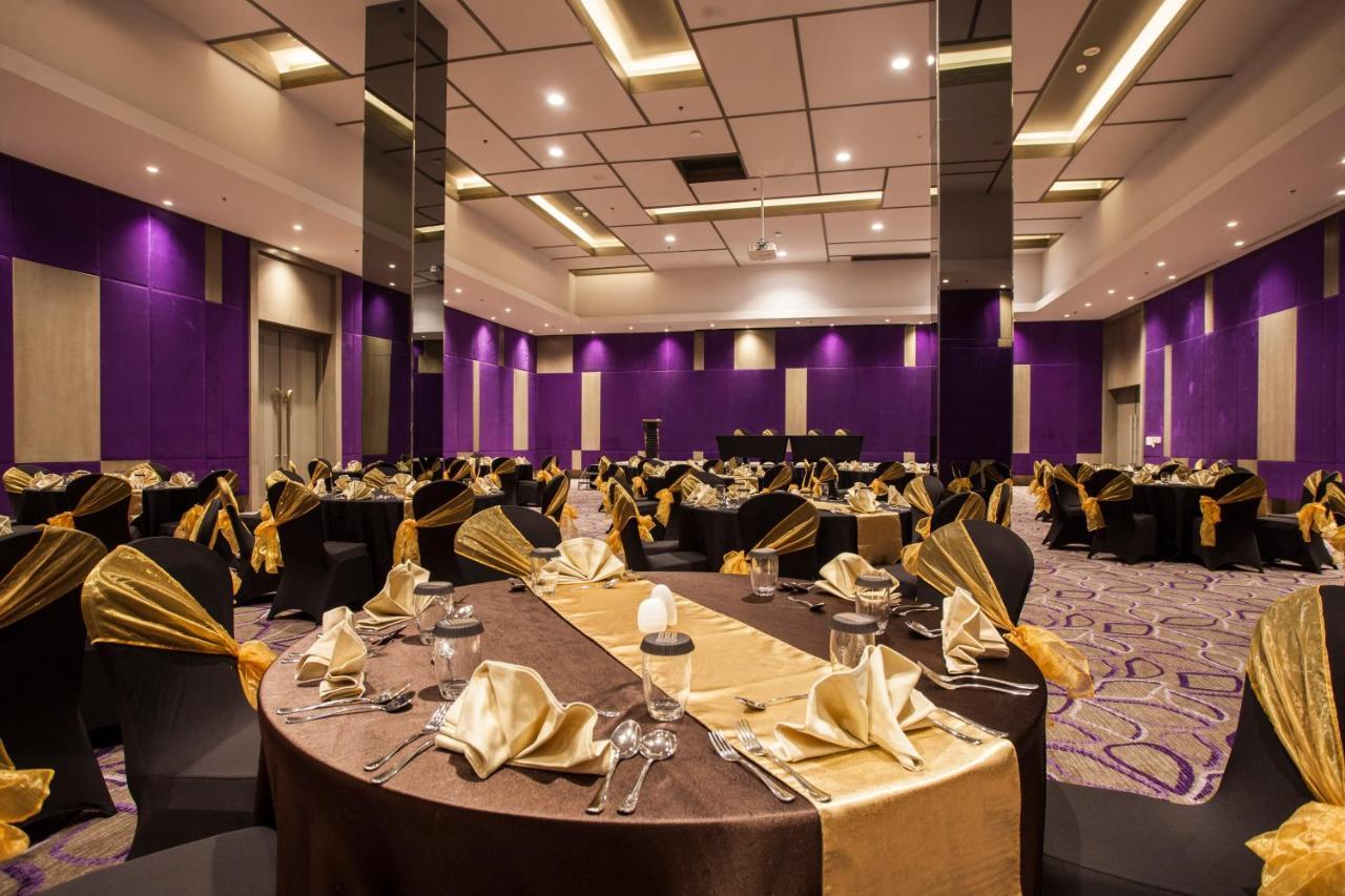 Swiss-Belinn Cikarang Ngoại thất bức ảnh