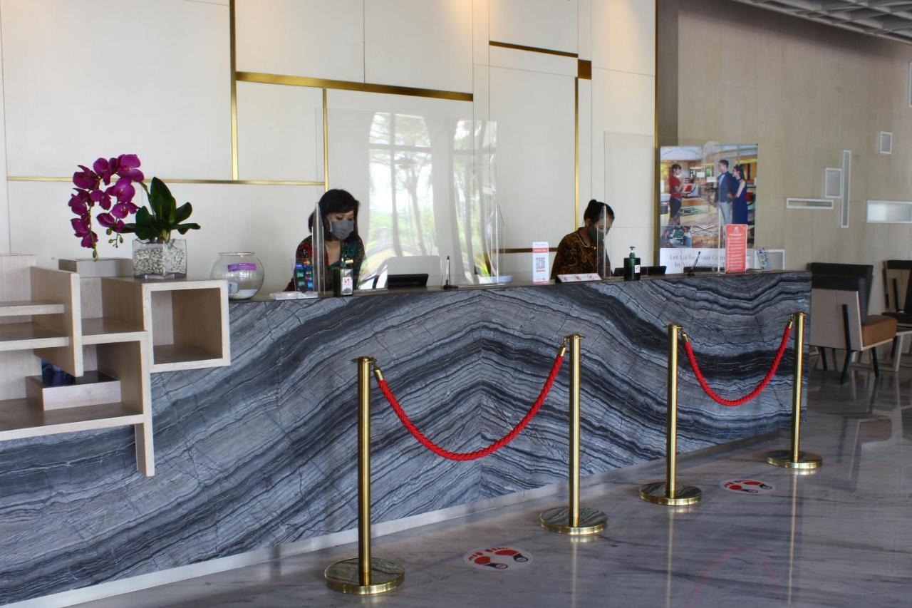 Swiss-Belinn Cikarang Ngoại thất bức ảnh