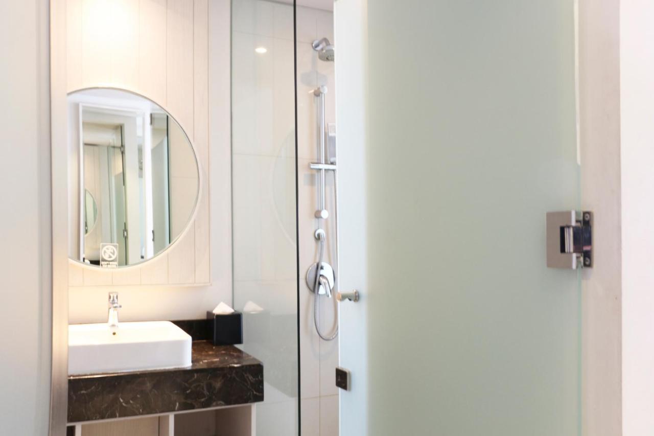 Swiss-Belinn Cikarang Ngoại thất bức ảnh