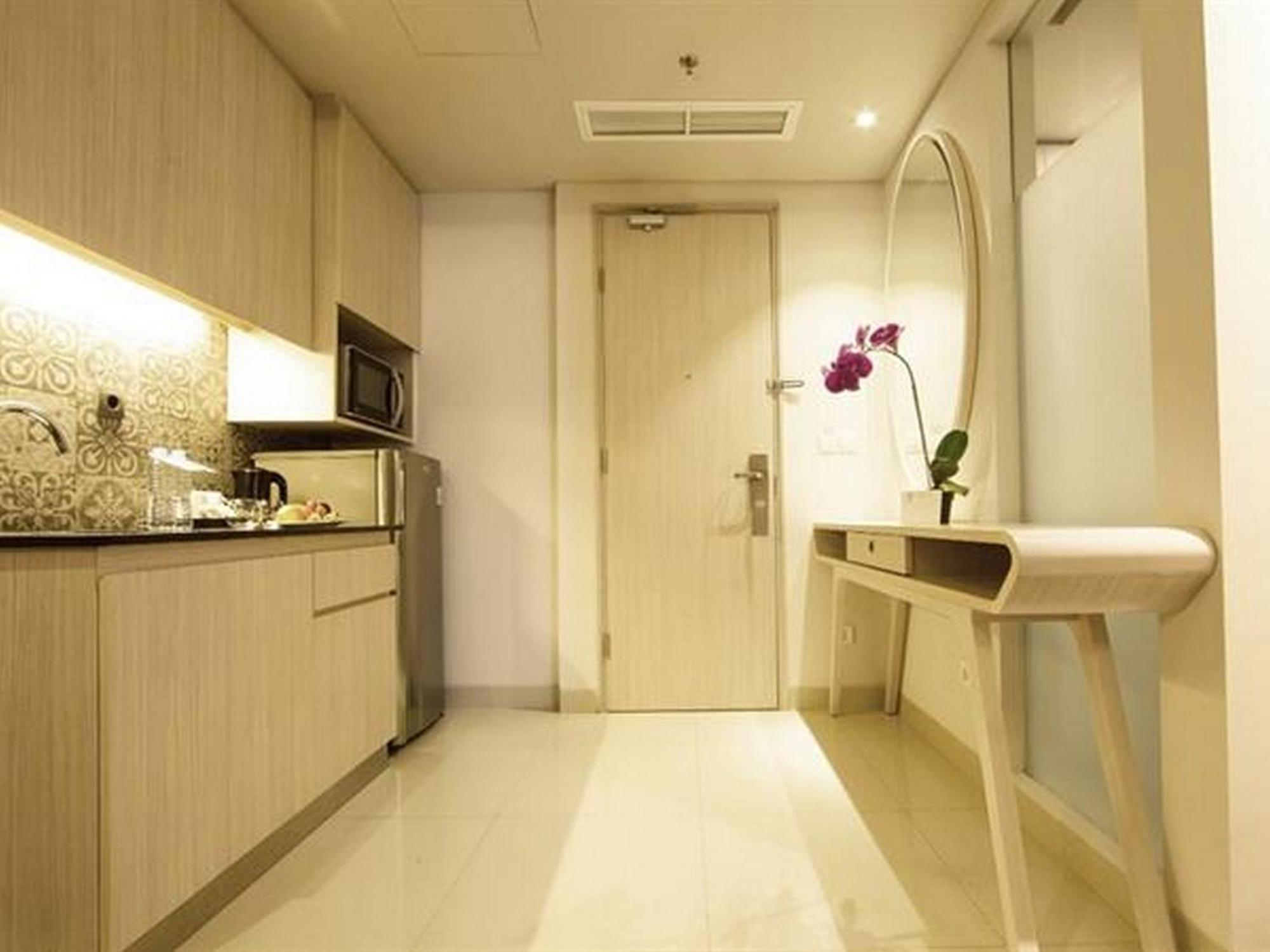 Swiss-Belinn Cikarang Ngoại thất bức ảnh