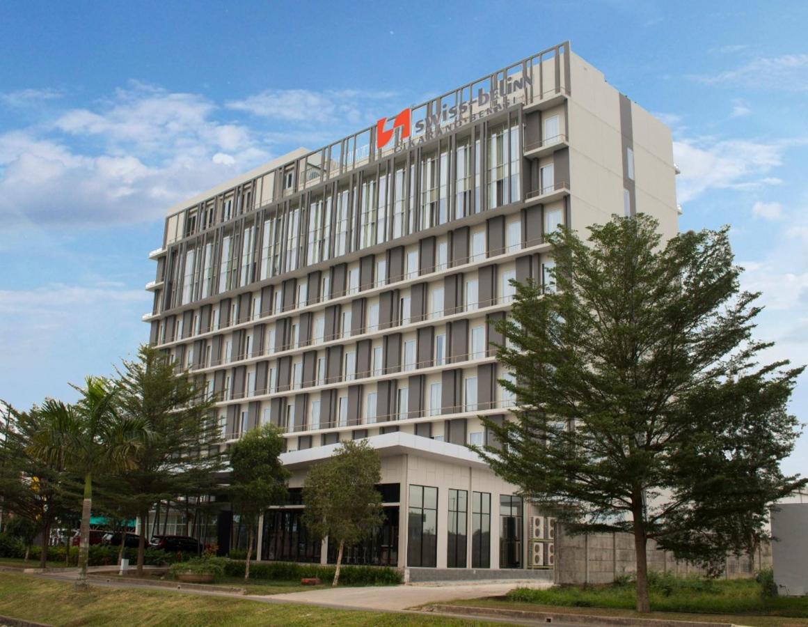 Swiss-Belinn Cikarang Ngoại thất bức ảnh